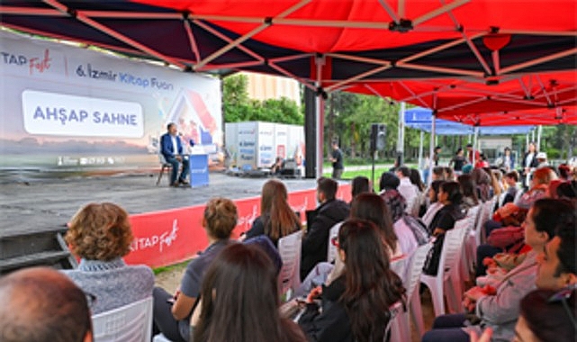 Ahmet Ümit İZKİTAP’ta yeni romanından ipuçları verdi