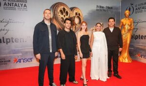 Altın Portakal’da İlk Gala: “Gelin Takımı 2” Ekibiyle Birlikte Seyirci Karşısındaydı