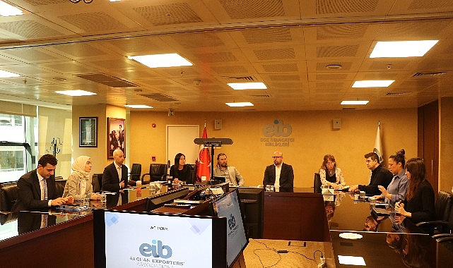 Amerikan mobilya devi İzmir’den ürün almaya, Türkiye’de ofis ve şirket açmaya geldi