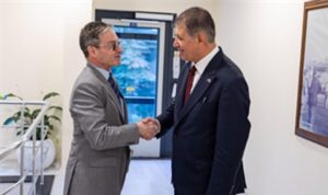 Avustralya Başkonsolosu’ndan Başkan Tugay’a ziyaret