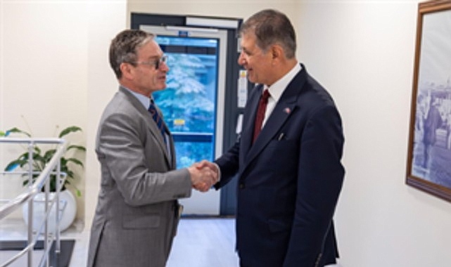 Avustralya Başkonsolosu’ndan Başkan Tugay’a ziyaret