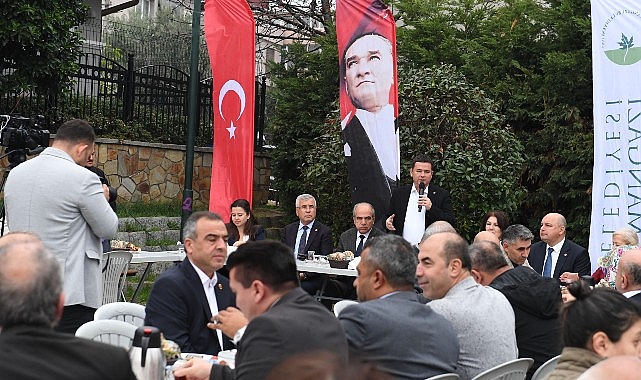 Başkan Erkan Aydın Yenibağlar Mahallesini ziyaret etti