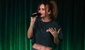 Bengi Apak – ‘Büyülü Değil’ 17 Ekim’de Zorlu PSM Sahnesi’nde!