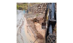 Büyükşehir ekipleri Alanya kırsalında yoğun mesaide