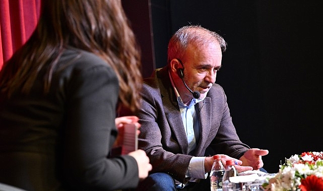 Gazeteci Yavuz Oğhan Manisalılarla Buluştu