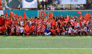 Karabağlar ’da Amatör Spor Kulüplerine Büyük Destek