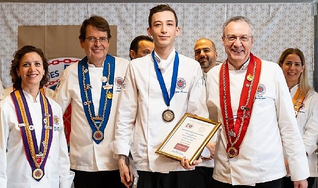 Mövenpick Hotel Istanbul Marmara Sea’nin Genç Şefi Engin Özcan, “Jeunes Chefs Rôtisseurs” Yarışmasında Gümüş Madalya ile Ödüllendirildi
