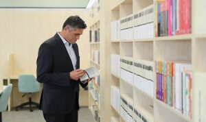 Aliağa Kent Kitaplığı’ndan Yeni Eserler Geliyor