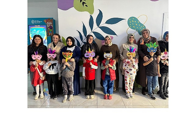 Anne Şehir’de dopdolu, rengârenk bir ara tatil