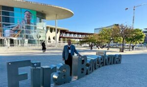 Başkan Demir’den Barcelona’daki fuarda ‘Smart Torbalı’ mesaisi!