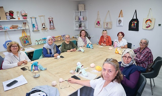 Bucalı kursiyerlerden minik savaşçılara destek