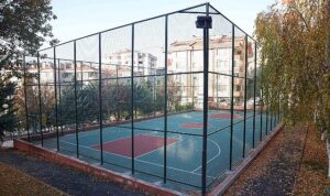 Çankaya Belediyesi 19 Parkında Spor Alanlarını Yeniledi