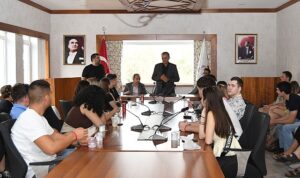 Erasmus öğrencilerinden Başkan Vekili Bilici’ye ziyaret