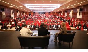 İnegöl Kitap Günleri Tüm Coşkusuyla Sürüyor