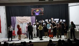 Kartepe Belediyesi’nden Tiyatro Ziyafeti