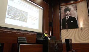 Keçiören Belediyesi Personeline “Trafikte Güvenli Sürüş” Eğitimi