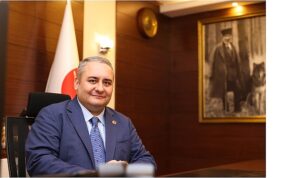 Keçiören Belediyesi’nden Vatandaşa Sıcak Çorba İkramı