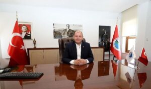 Menderes Ata’yı Anacak