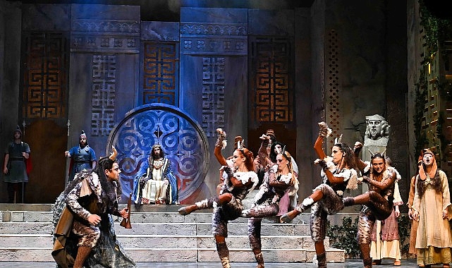 Midas’ın Kulakları Yeniden Sahnede