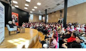 Prof. Dr. Acar Baltaş Bakırköylülerle Buluştu