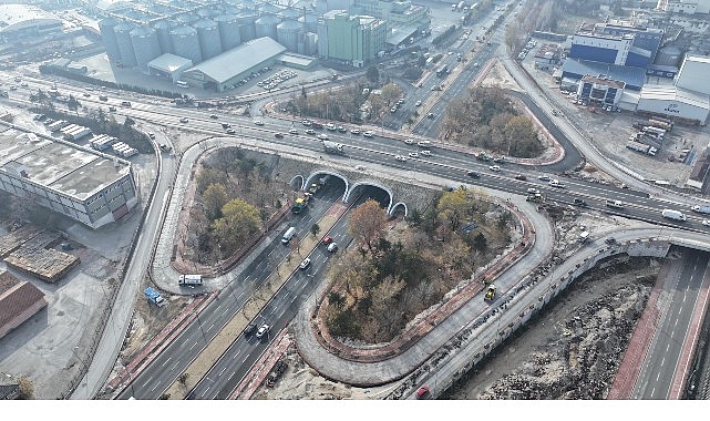 Başkan Altay: “Marangozlar Köprüsü’nün Üst Kısmında İki Şeridi Hizmete Açtık, 3. Şerit ile Katılma ve Ayrılma Şeritleri Yakın Zamanda Tamamlanacak”