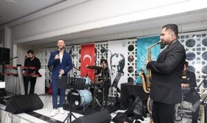 Bizim Ev’in 14’üncü yıldönümü coşkuyla kutlandı