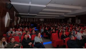 “Kadın Sığınağı” İlk Gösterimiyle İzleyiciden Tam Not Aldı